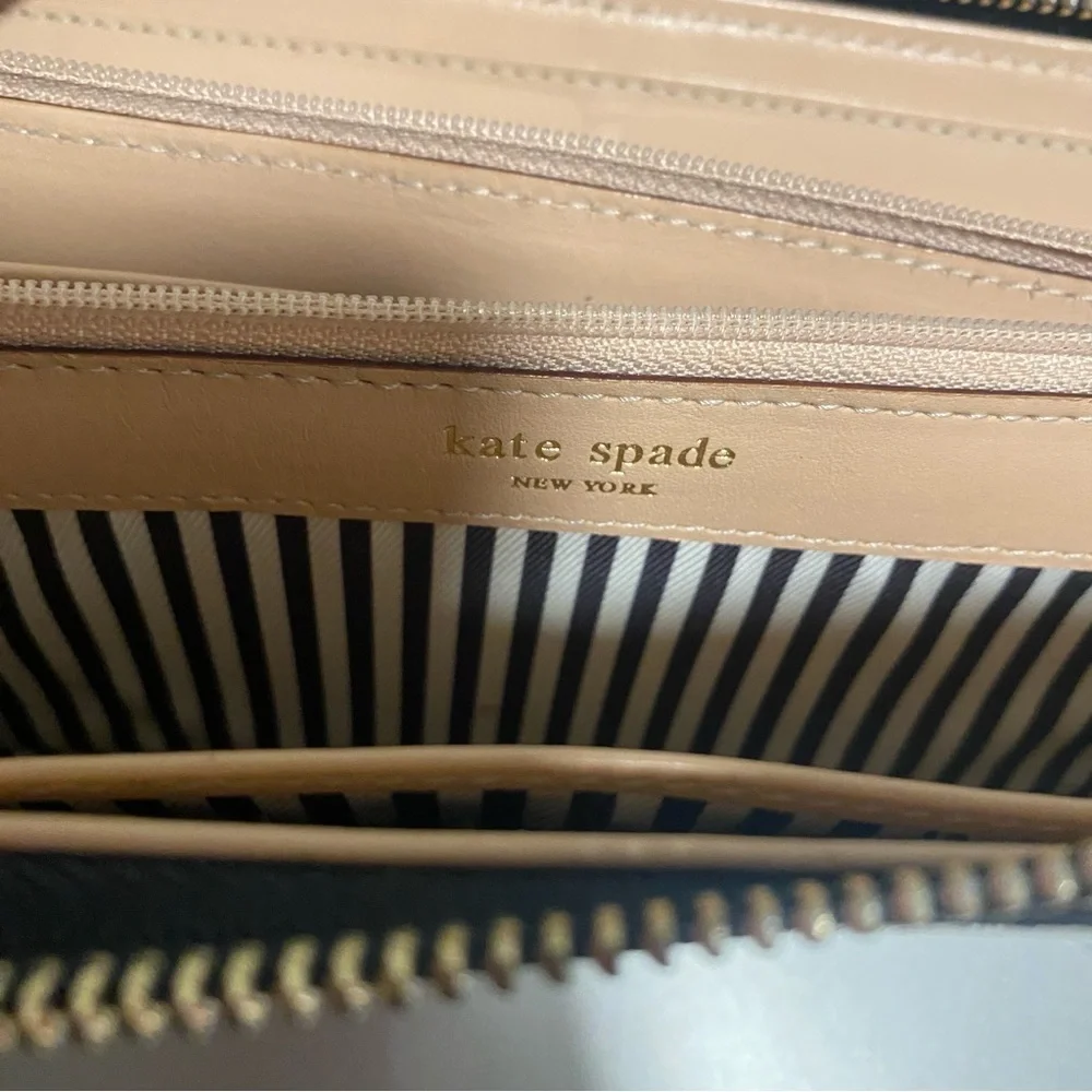 Like New/EUC Kate Spade Mercer Street Lacey Zip Around Wallet in Black